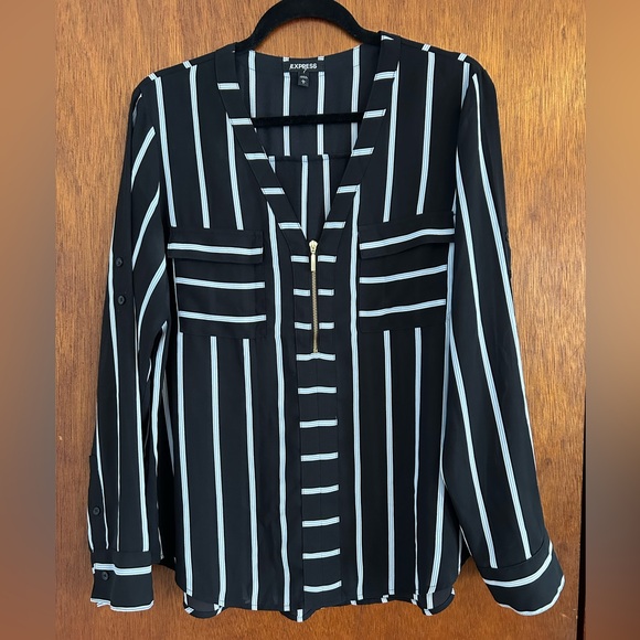 Express Women's Navy Top with Blue and White Stripes - Picture 3 of 6